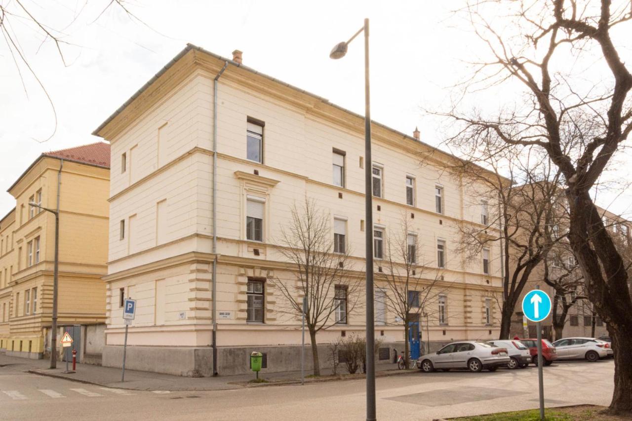 Center Apartman Szeged Exterior photo